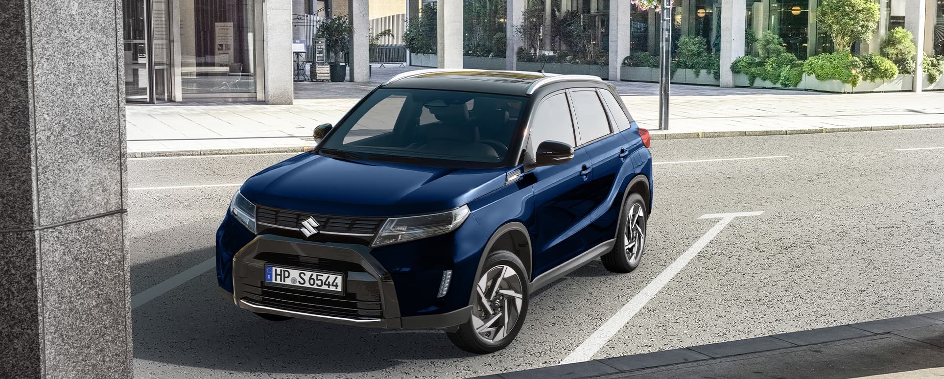 Abbildung zeigt Vitara 1.4 BOOSTERJET HYBRID Comfort+ Verbrauchswerte: kombinierter Energieverbrauch 5,3 l100km; kombinierter Wert der CO₂-Emission: 120 gkm; CO₂-Klasse: D