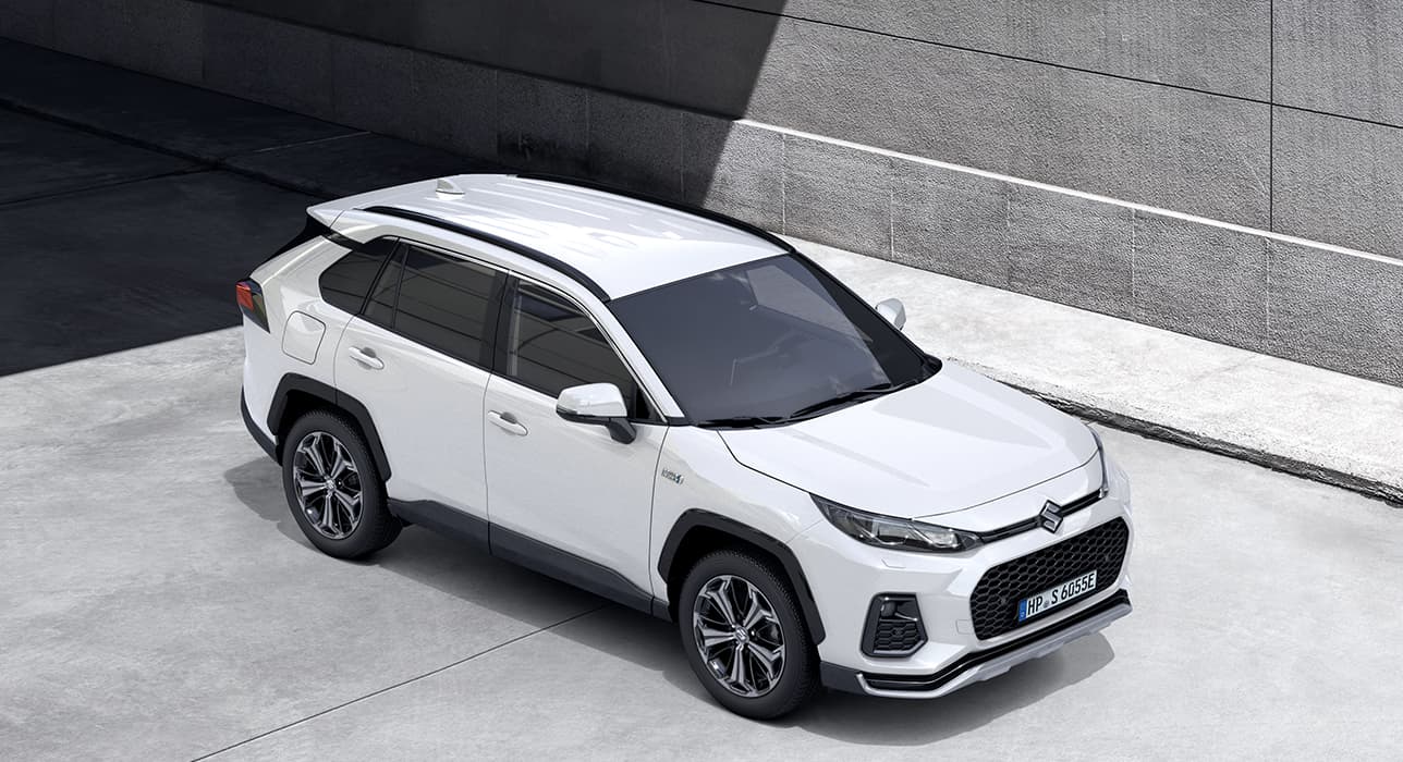 Abbildung zeigt Across vor einer Betonwand