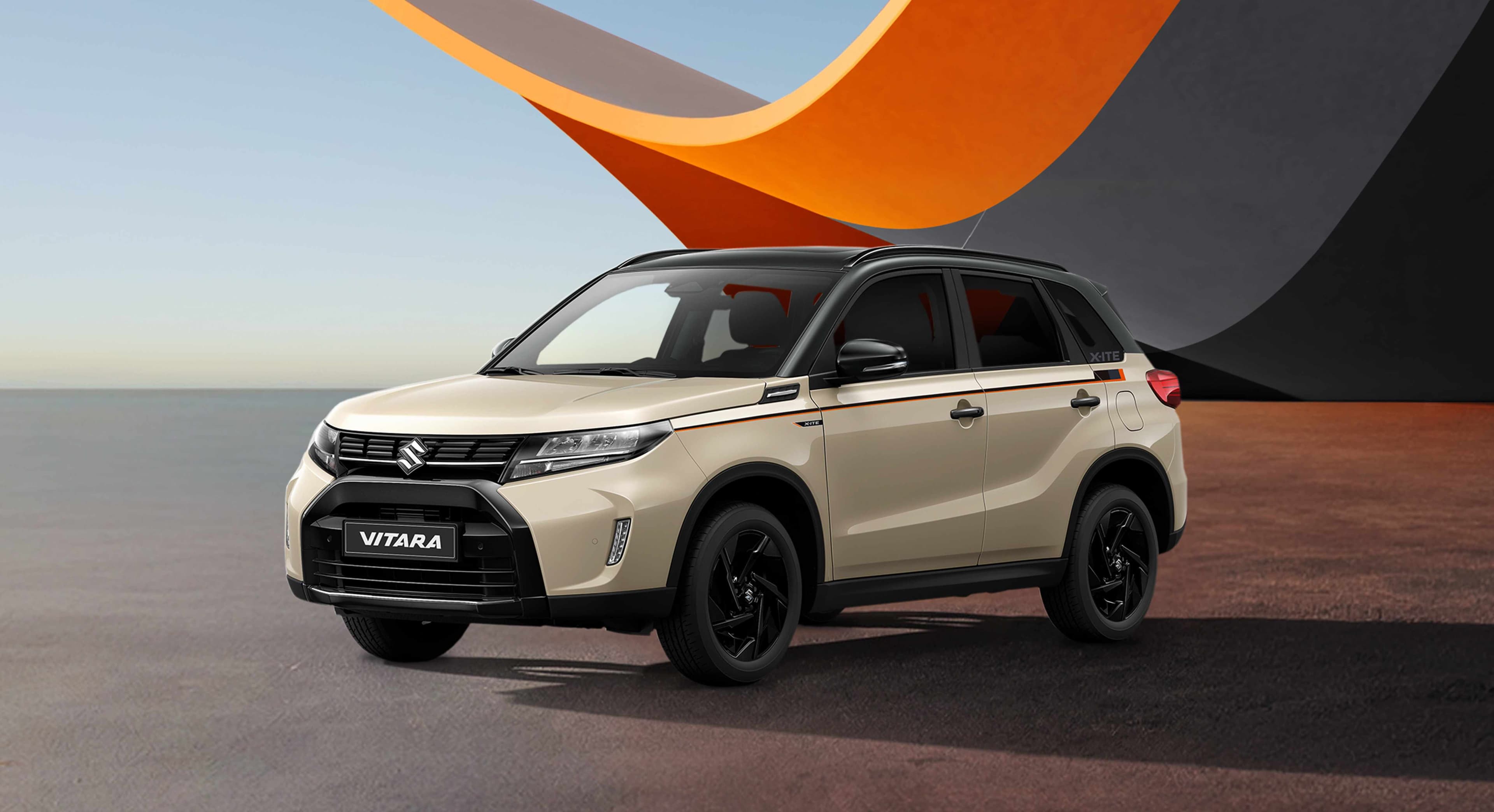 Suzuki Vitara X-ITE in Zweifarbenlackierung, schräg von vorne vor stilisiertem Hintergrund.