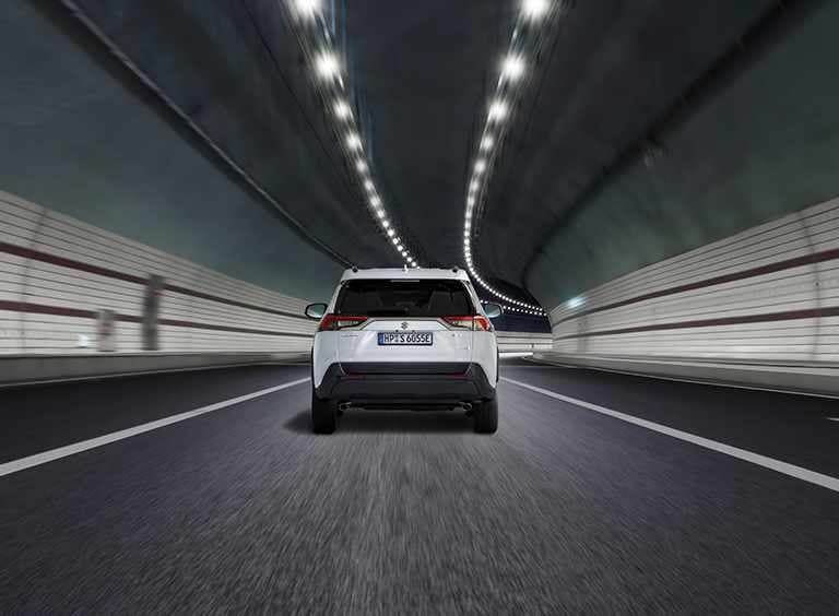 Abbildung zeigt Across in einem Tunnel