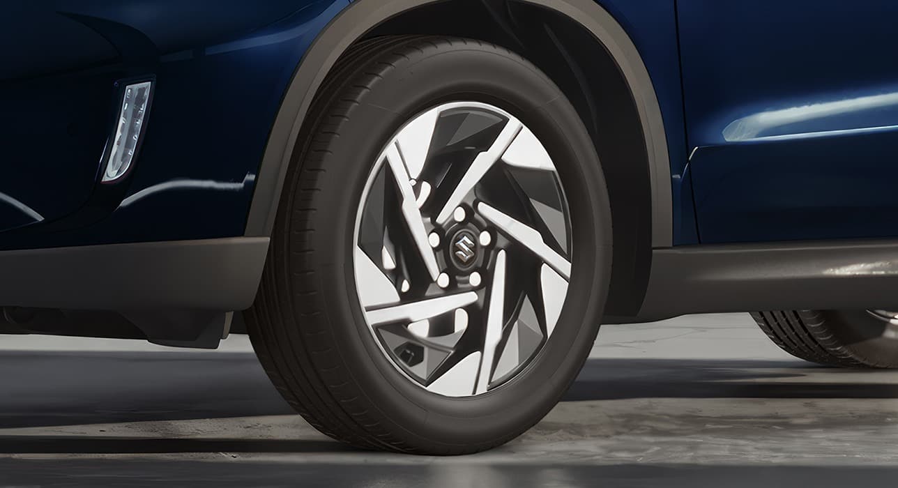 Abbildung zeigt 17"-Alufelgen