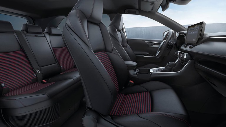 Suzuki Across Innenraum