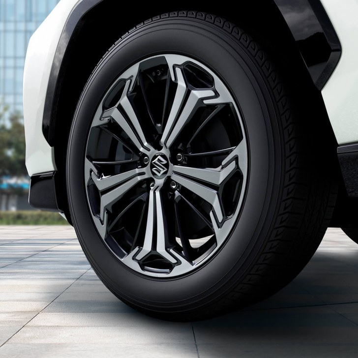 Der Suzuki Across Plugin Hybrid SUV — Suzuki Automobile